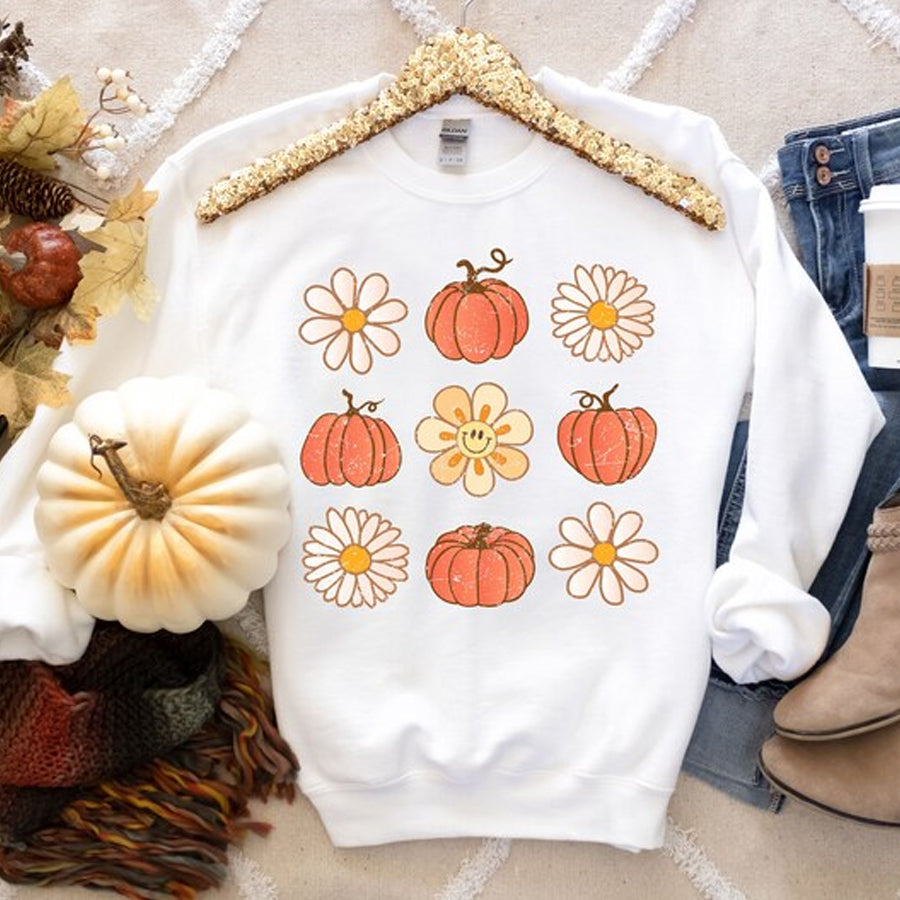 Floral Pumpkin Patch Shirt, Fall T-Shirt for Women, Retro Halloween Tee, Thanksgiving Shirt, Fall Vibes, Pumpkins Shirt